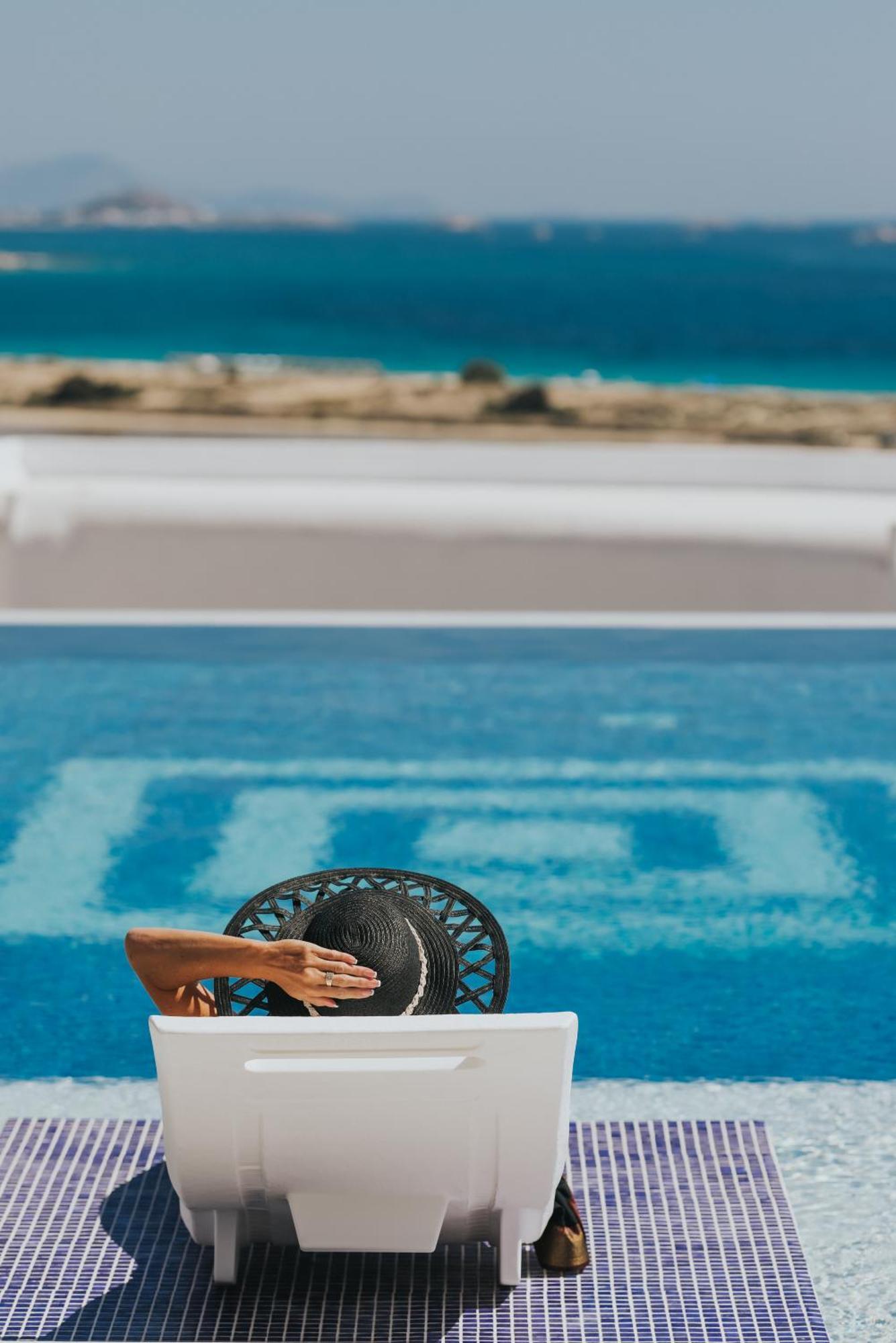 Naxos Grand Hotel Naxos City Exteriör bild