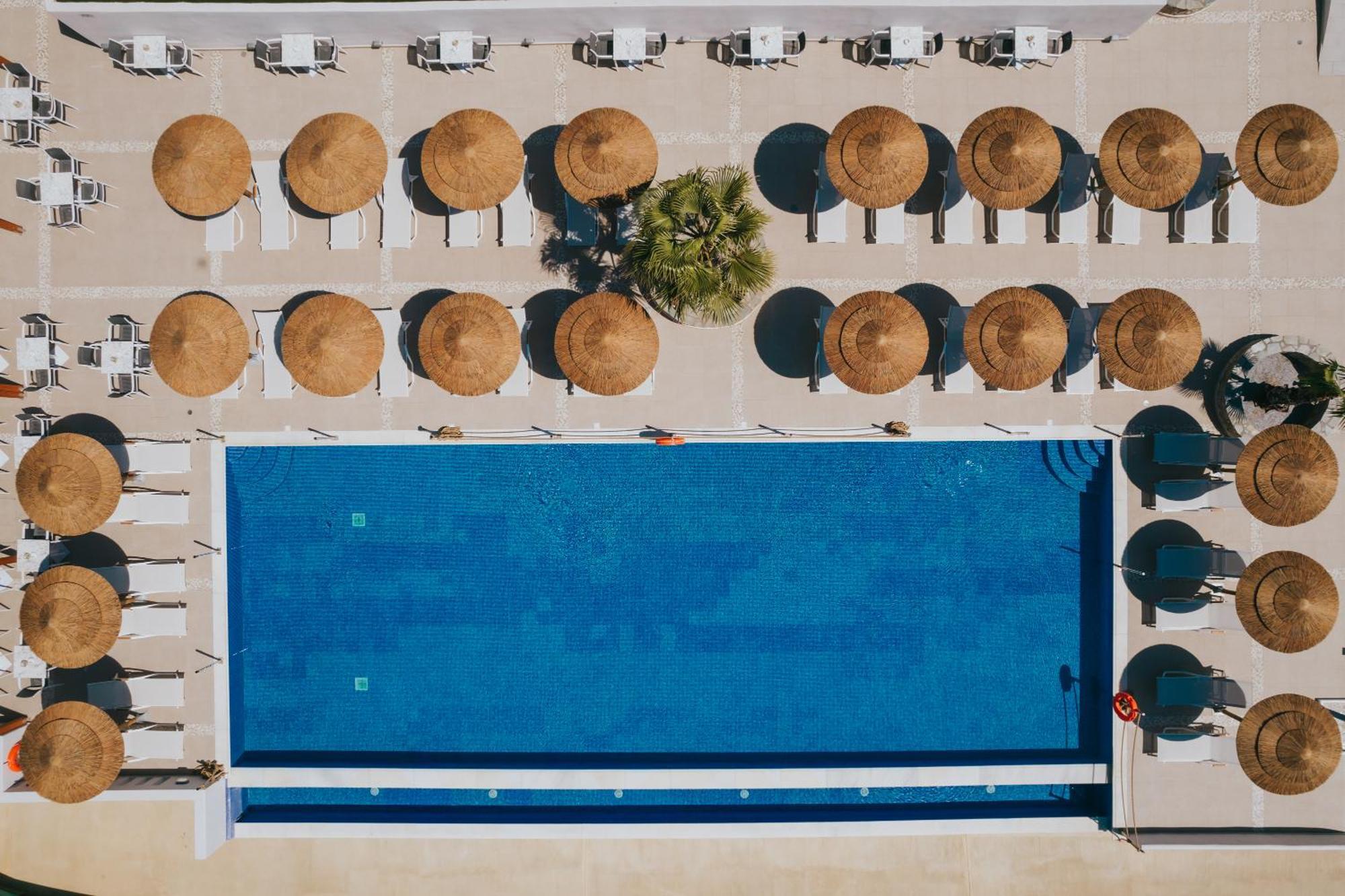 Naxos Grand Hotel Naxos City Exteriör bild